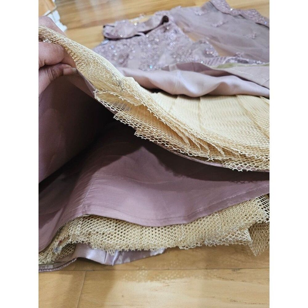 Elegant Women's Lehenga in Dusty Rose with Intricate Embroidery - Picture 4 of 12